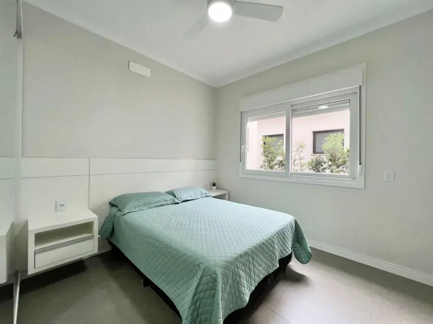 Casa de Condomínio com 4 quartos à venda, 211m2 em Xangri-lá - RS - imagem 3 Foto 3 de Casa de Condomínio com 4 quartos à venda, 211m2 em Xangri-lá - RS