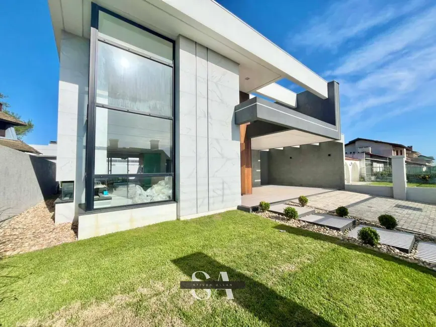 Foto 2 de Casa com 4 quartos à venda, 186m2 em Imbe - RS