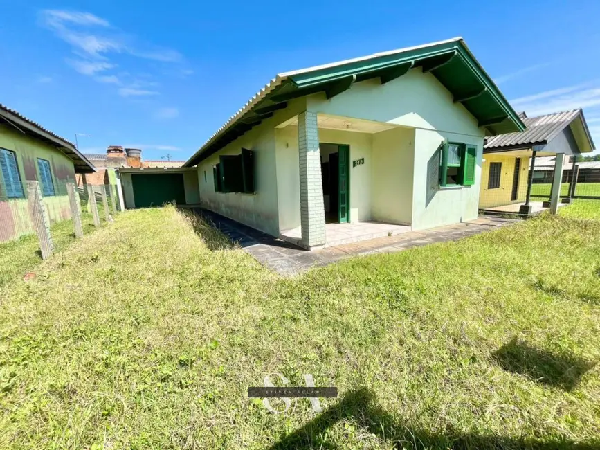Foto 2 de Casa com 4 quartos à venda, 120m2 em Tramandai - RS