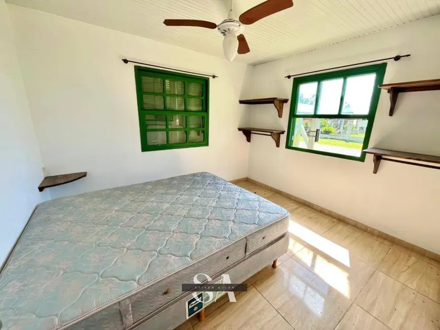 Casa com 4 quartos à venda, 120m2 em Tramandai - RS - imagem 9 Foto 9 de Casa com 4 quartos à venda, 120m2 em Tramandai - RS
