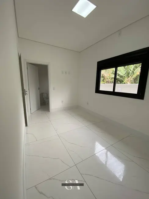 Foto 7 de Casa com 3 quartos à venda, 196m2 em Santa Bárbara, Criciuma - SC