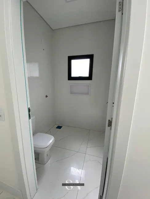 Foto 5 de Casa com 3 quartos à venda, 196m2 em Santa Bárbara, Criciuma - SC