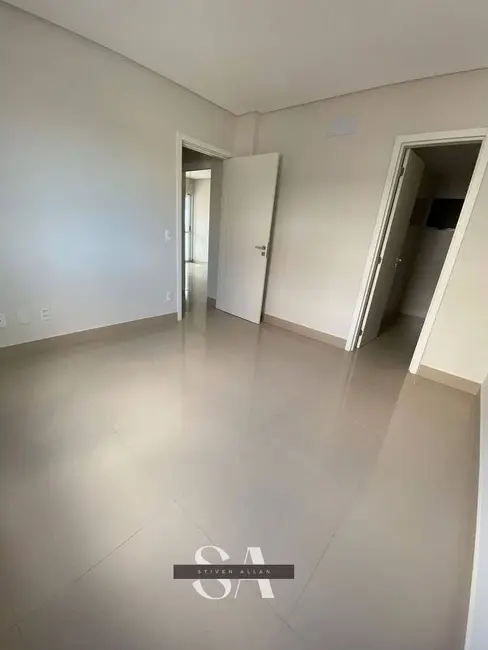 Foto 4 de Apartamento com 3 quartos à venda em Comerciário, Criciuma - SC