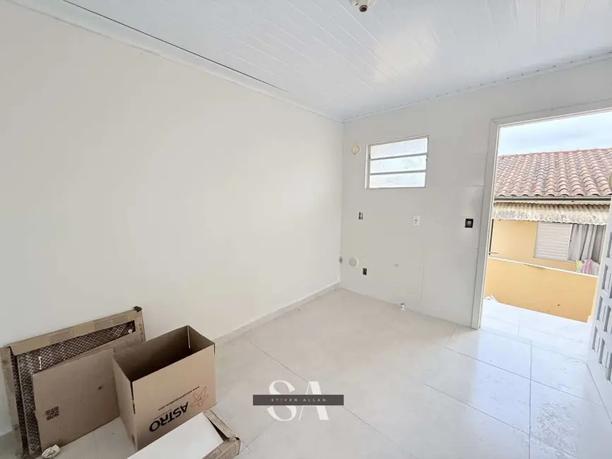 Foto 4 de Casa com 2 quartos à venda, 50m2 em Santa Luzia, Criciuma - SC