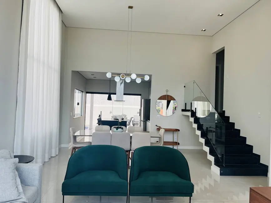 Casa com 3 quartos à venda, 198m2 em Condomínio Villa Real de Bragança, Braganca Paulista - SP - imagem 6 Foto 6 de Casa com 3 quartos à venda, 198m2 em Condomínio Villa Real de Bragança, Braganca Paulista - SP