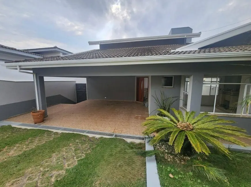 Foto 1 de Casa com 4 quartos à venda e para alugar, 320m2 em Residencial Colinas de São Francisco, Braganca Paulista - SP