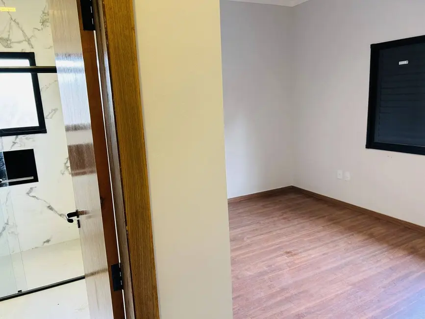 Foto 9 de Casa com 3 quartos à venda, 183m2 em Braganca Paulista - SP