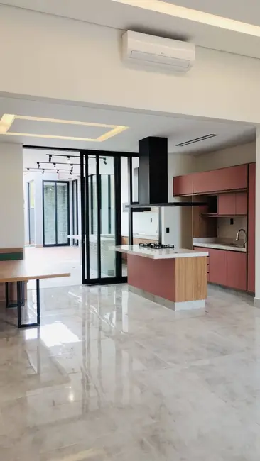 Foto 4 de Casa com 3 quartos à venda, 197m2 em Braganca Paulista - SP