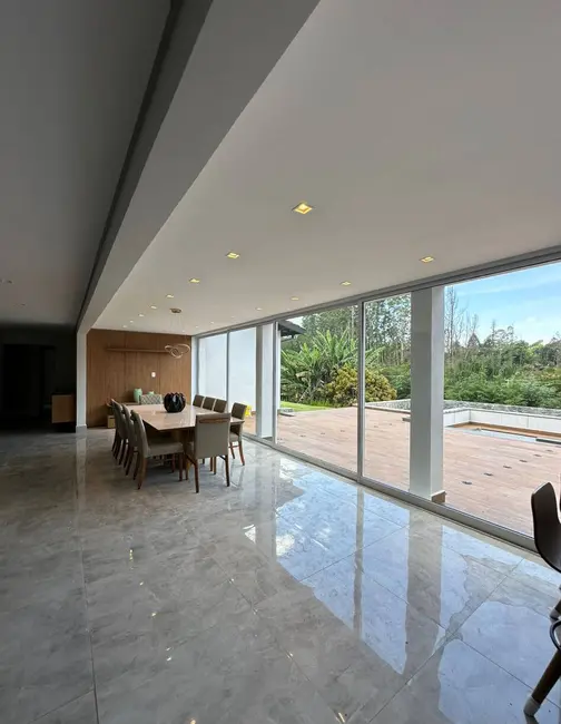 Foto 3 de Casa com 5 quartos à venda, 338m2 em Condomínio Jardim das Palmeiras, Braganca Paulista - SP