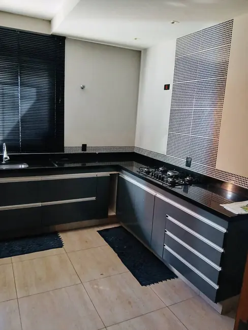 Foto 4 de Casa com 3 quartos à venda, 148m2 em Residencial Quinta dos Vinhedos, Braganca Paulista - SP