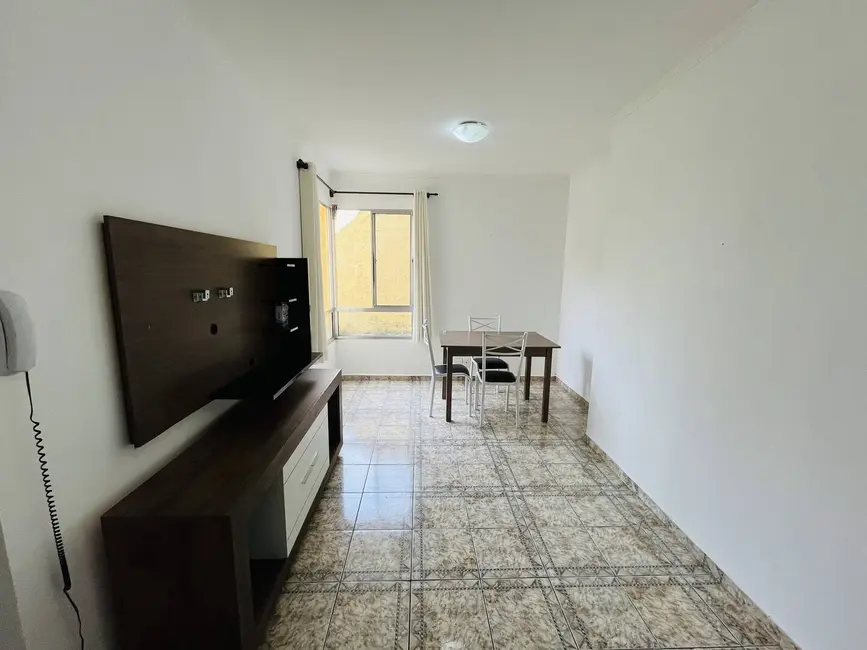 Foto 2 de Casa com 2 quartos para alugar, 52m2 em Residencial das Ilhas, Braganca Paulista - SP