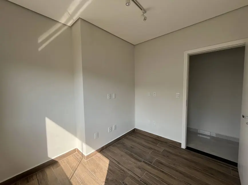 Foto 9 de Casa com 3 quartos à venda, 120m2 em Braganca Paulista - SP