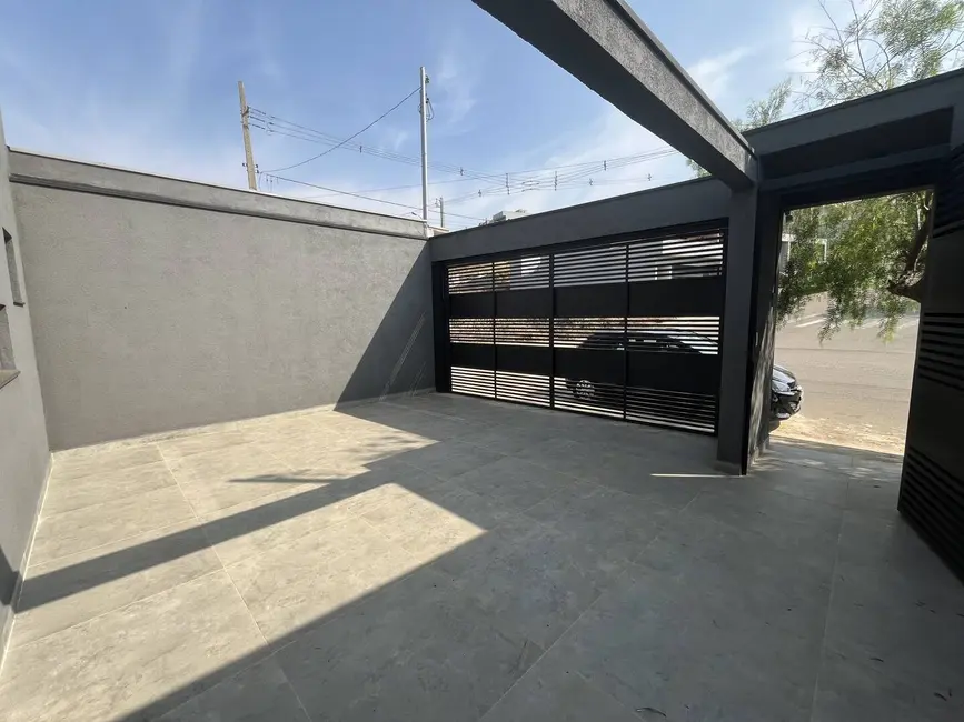 Foto 2 de Casa com 3 quartos à venda, 120m2 em Braganca Paulista - SP