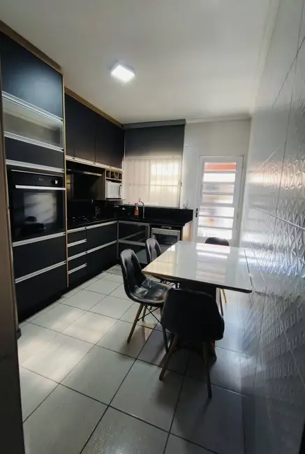 Foto 8 de Casa com 2 quartos à venda, 68m2 em Jardim Águas Claras, Braganca Paulista - SP