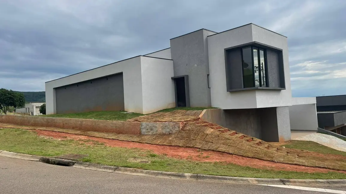 Foto 2 de Casa com 3 quartos à venda, 217m2 em Condomínio Terras de Santa Cruz, Braganca Paulista - SP