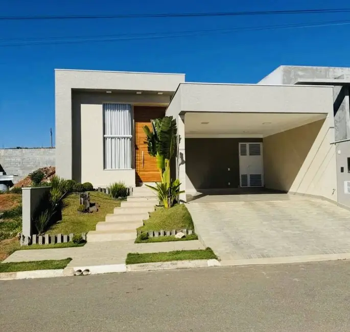 Casa com 3 quartos à venda, 165m2 em Condomínio Portal da Serra, Braganca Paulista - SP - imagem 2 Foto 2 de Casa com 3 quartos à venda, 165m2 em Condomínio Portal da Serra, Braganca Paulista - SP