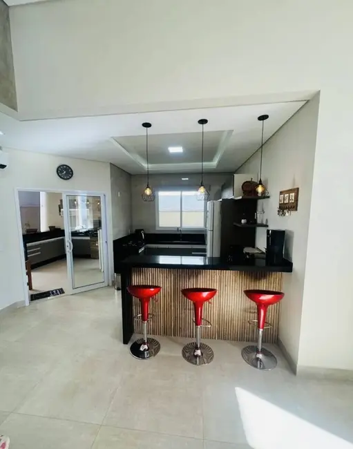 Casa com 3 quartos à venda, 165m2 em Condomínio Portal da Serra, Braganca Paulista - SP - imagem 5 Foto 5 de Casa com 3 quartos à venda, 165m2 em Condomínio Portal da Serra, Braganca Paulista - SP
