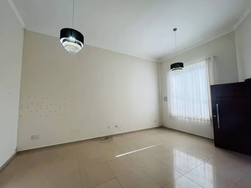 Foto 3 de Casa com 3 quartos à venda, 150m2 em Jardim Vista Alegre, Braganca Paulista - SP