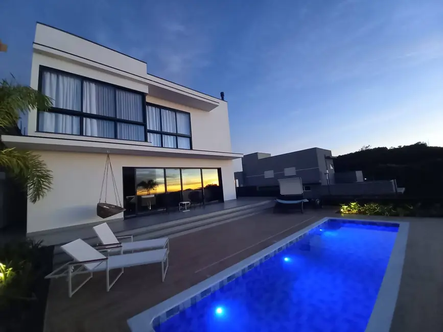 Foto 1 de Casa com 4 quartos à venda, 267m2 em Braganca Paulista - SP