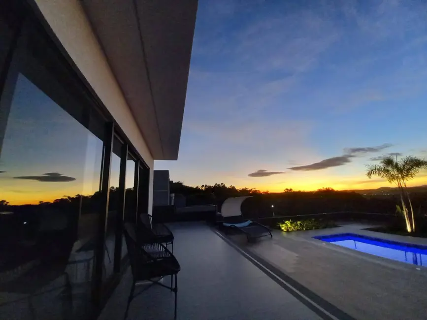 Foto 2 de Casa com 4 quartos à venda, 267m2 em Braganca Paulista - SP