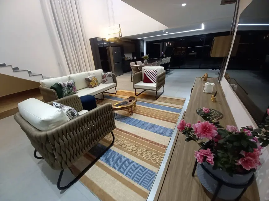 Foto 8 de Casa com 4 quartos à venda, 267m2 em Braganca Paulista - SP