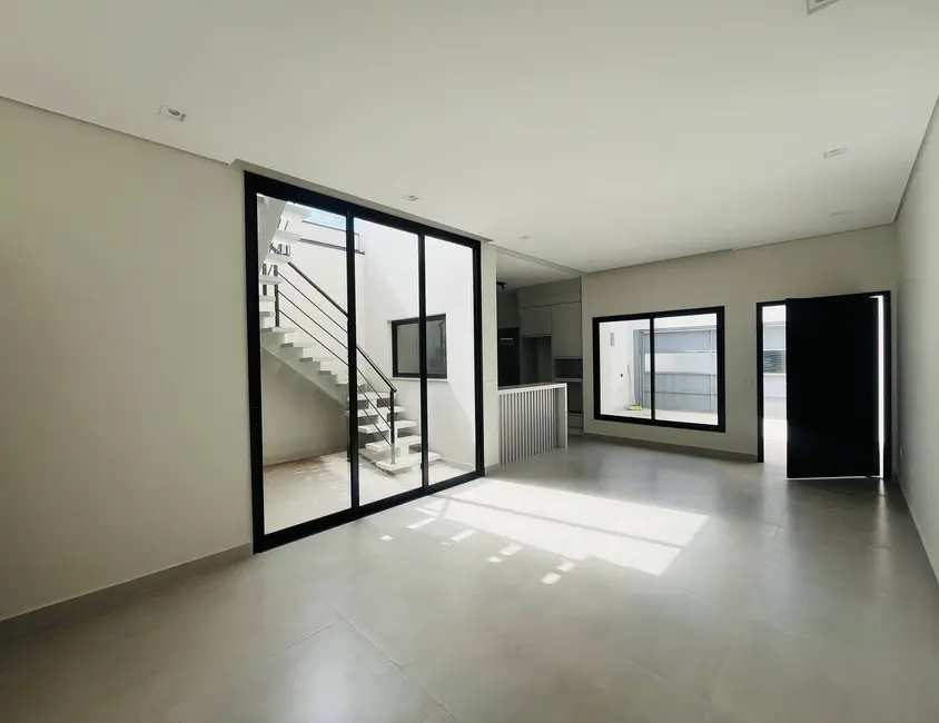 Casa com 3 quartos à venda, 140m2 em Braganca Paulista - SP - imagem 3 Foto 3 de Casa com 3 quartos à venda, 140m2 em Braganca Paulista - SP