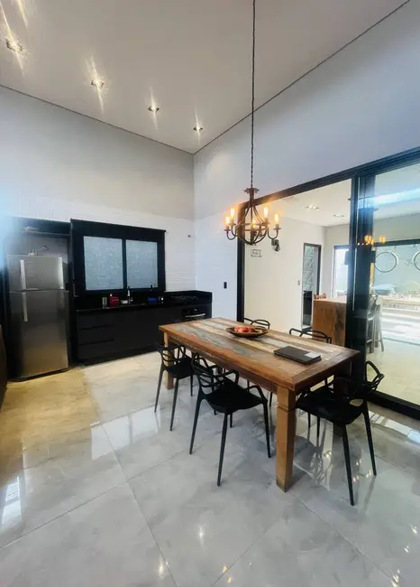 Casa com 3 quartos à venda, 315m2 em Condomínio Villa Real de Bragança, Braganca Paulista - SP - imagem 7 Foto 7 de Casa com 3 quartos à venda, 315m2 em Condomínio Villa Real de Bragança, Braganca Paulista - SP
