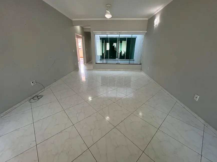 Foto 3 de Casa com 3 quartos à venda, 312m2 em Braganca Paulista - SP