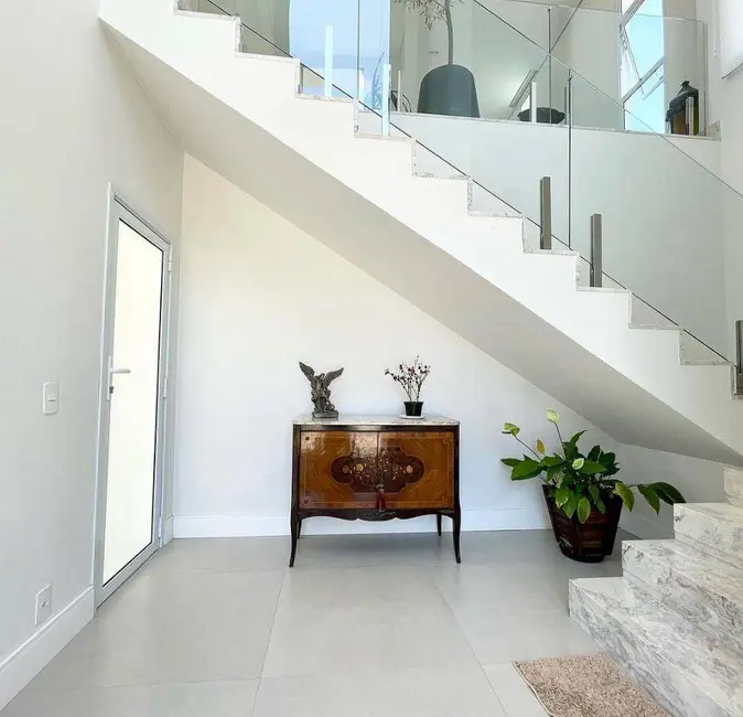 Casa com 3 quartos à venda, 240m2 em Condomínio Vale das Águas, Braganca Paulista - SP - imagem 3 Foto 3 de Casa com 3 quartos à venda, 240m2 em Condomínio Vale das Águas, Braganca Paulista - SP