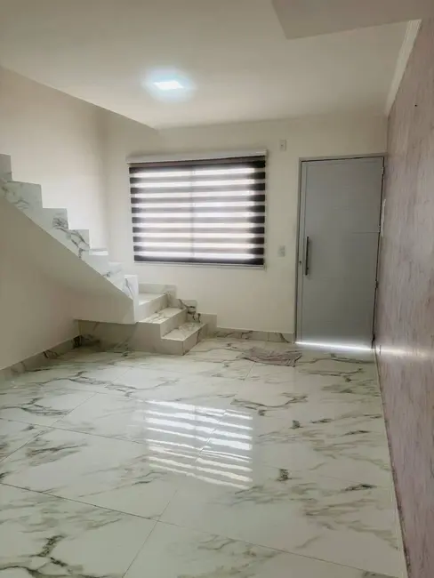 Foto 2 de Casa com 2 quartos para alugar, 74m2 em Braganca Paulista - SP