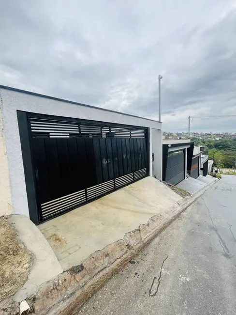 Casa com 3 quartos à venda, 140m2 em Braganca Paulista - SP - imagem 1 Foto 1 de Casa com 3 quartos à venda, 140m2 em Braganca Paulista - SP