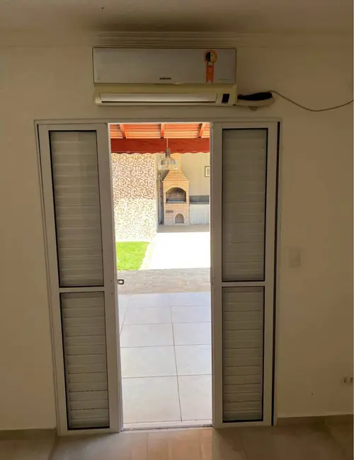 Foto 6 de Casa com 3 quartos para alugar, 180m2 em Braganca Paulista - SP