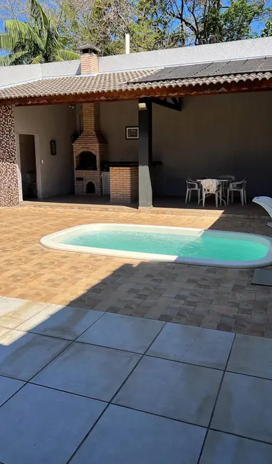 Foto 1 de Casa com 3 quartos para alugar, 180m2 em Braganca Paulista - SP