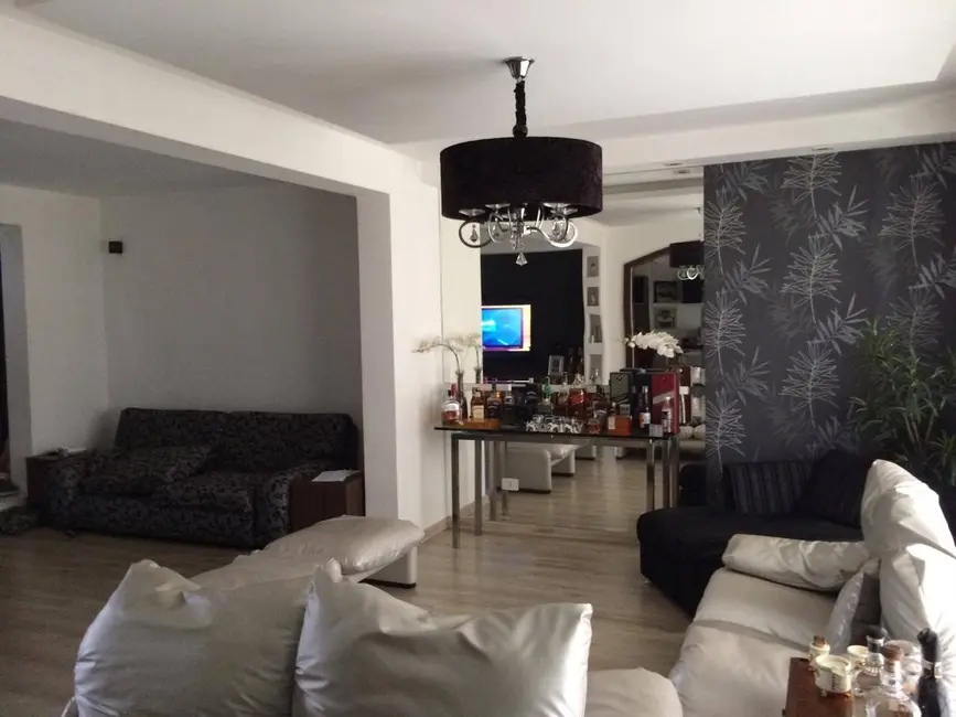Casa com 4 quartos à venda e para alugar em Nova Petrópolis, Sao Bernardo Do Campo - SP - imagem 1 Foto 1 de Casa com 4 quartos à venda e para alugar em Nova Petrópolis, Sao Bernardo Do Campo - SP