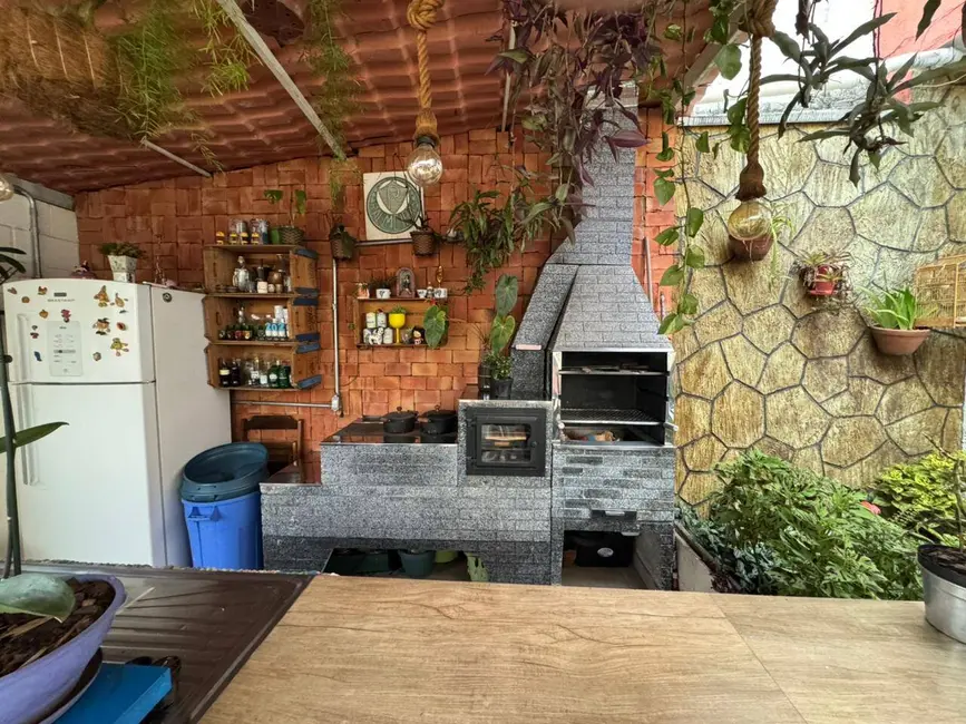 Casa com 3 quartos à venda, 134m2 em Santa Paula, Sao Caetano Do Sul - SP - imagem 1 Foto 1 de Casa com 3 quartos à venda, 134m2 em Santa Paula, Sao Caetano Do Sul - SP