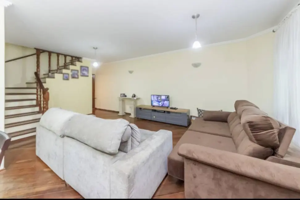 Casa com 6 quartos à venda, 233m2 em Nova Petrópolis, Sao Bernardo Do Campo - SP - imagem 5 Foto 5 de Casa com 6 quartos à venda, 233m2 em Nova Petrópolis, Sao Bernardo Do Campo - SP