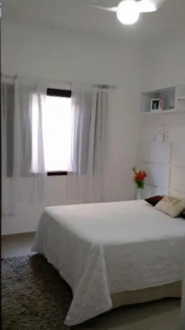 Foto 2 de Casa com 3 quartos à venda, 140m2 em Residencial Santa Paula, Jacarei - SP