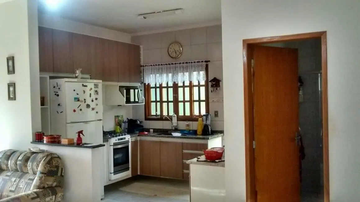 Casa com 2 quartos à venda, 200m2 em Sao Jose Dos Campos - SP - imagem 3 Foto 3 de Casa com 2 quartos à venda, 200m2 em Sao Jose Dos Campos - SP