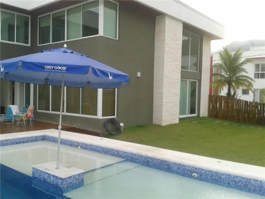 Sobrado com 3 quartos à venda, 760m2 em Massaguaçu, Caraguatatuba - SP - imagem 6 Foto 6 de Sobrado com 3 quartos à venda, 760m2 em Massaguaçu, Caraguatatuba - SP