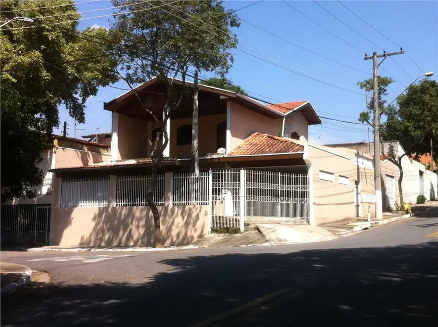 Foto 1 de Sobrado com 3 quartos à venda, 232m2 em Sao Jose Dos Campos - SP