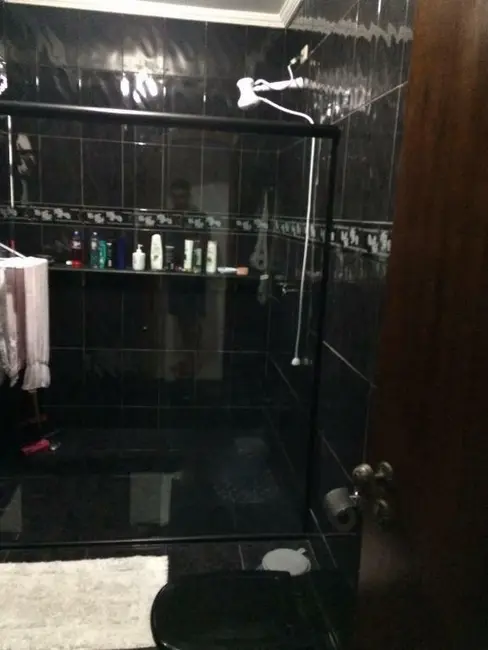 Foto 3 de Casa com 3 quartos à venda, 200m2 em Sao Jose Dos Campos - SP