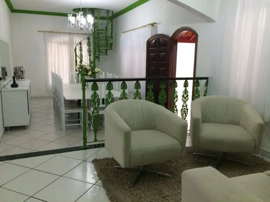 Foto 6 de Casa com 3 quartos à venda, 200m2 em Sao Jose Dos Campos - SP