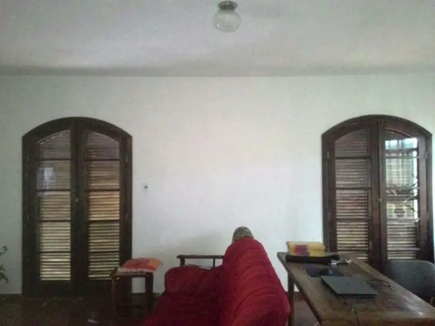 Foto 3 de Casa com 4 quartos à venda, 450m2 em São Benedito, Pindamonhangaba - SP