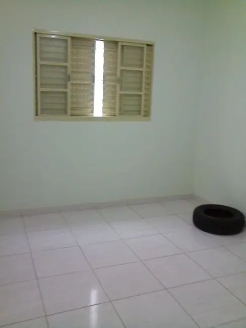 Casa com 2 quartos à venda, 175m2 em Sao Jose Dos Campos - SP - imagem 3 Foto 3 de Casa com 2 quartos à venda, 175m2 em Sao Jose Dos Campos - SP