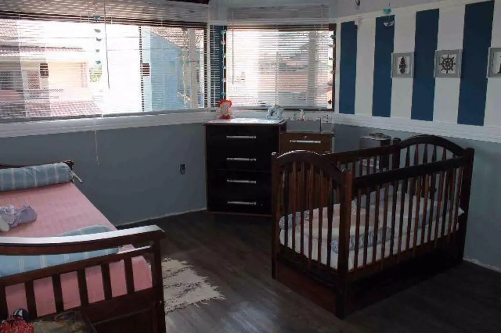 Foto 5 de Casa com 3 quartos à venda, 150m2 em Sao Jose Dos Campos - SP