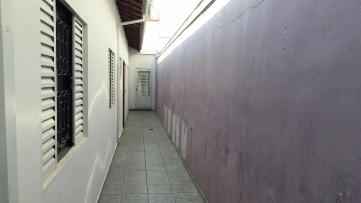 Foto 3 de Casa com 3 quartos à venda, 150m2 em Jardim Califórnia, Jacarei - SP