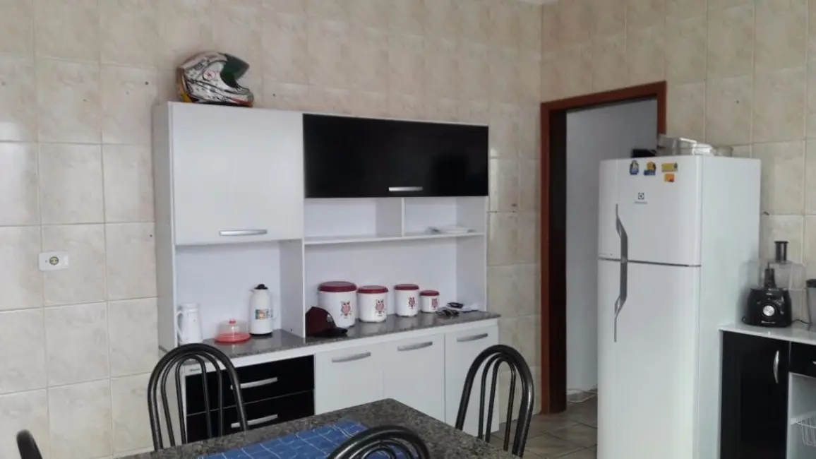 Foto 5 de Casa com 3 quartos à venda, 150m2 em Jardim Califórnia, Jacarei - SP