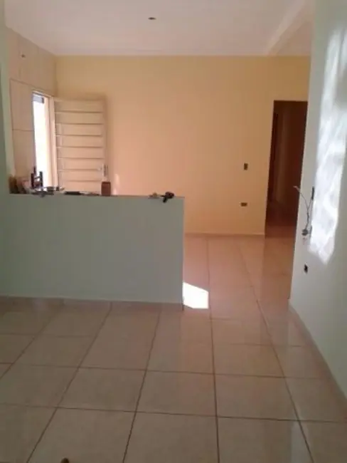 Foto 3 de Casa com 2 quartos à venda, 150m2 em Sao Jose Dos Campos - SP