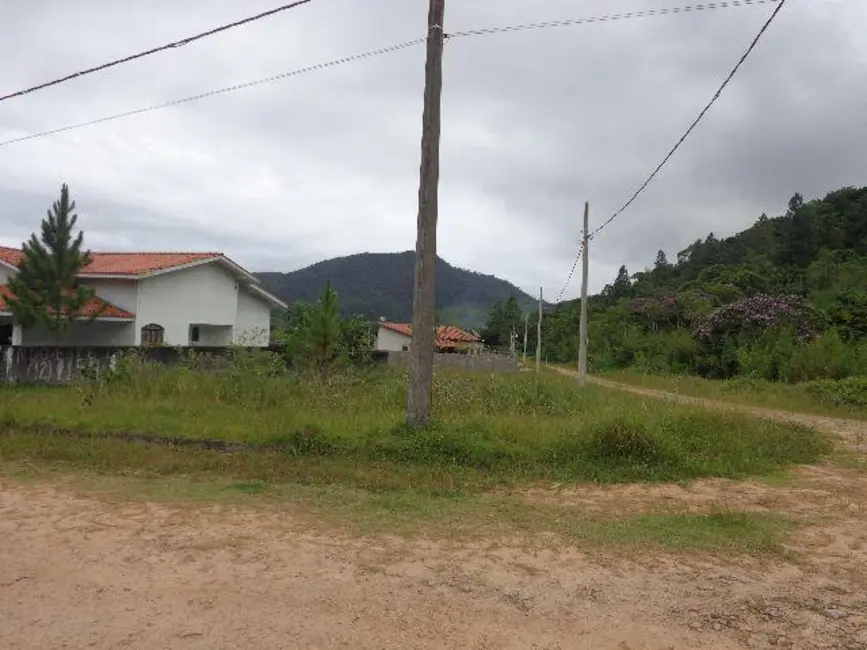 Foto 1 de Terreno / Lote à venda, 422m2 em Getuba, Caraguatatuba - SP