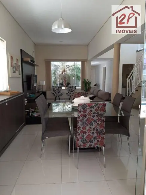 Foto 9 de Casa de Condomínio com 4 quartos à venda, 360m2 em Jardim Califórnia, Jacarei - SP